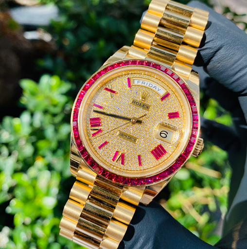 Watch Store «Diamond Club Jewelry Store Miami, Used Rolex Watches Miami», reviews and photos, 36 NE 1st St #154, Miami, FL 33132, USA