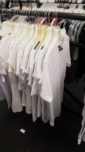 Clothing Store «Citi Trends», reviews and photos, 16101 Ford Rd, Dearborn, MI 48126, USA