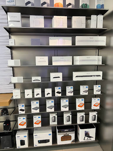 Computer Store «Apple Easton Town Center», reviews and photos, 4210 The Strand, Columbus, OH 43219, USA