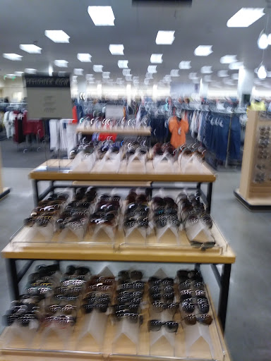 Department Store «Nordstrom Rack Towne Place at Garden State Park», reviews and photos, 951 Haddonfield Rd a, Cherry Hill, NJ 08002, USA