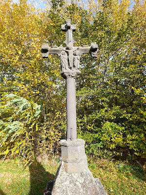 Croix à Entraigues