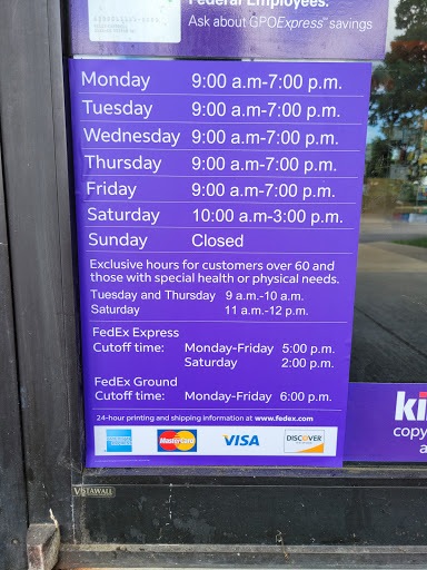 Print Shop «FedEx Office Print & Ship Center», reviews and photos, 550 Oyster Point Rd g, Newport News, VA 23602, USA