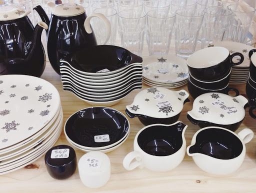 Thrift Store «Common Threads - Thrift, Decor, and More», reviews and photos, 22049 Lorain Rd, Fairview Park, OH 44126, USA