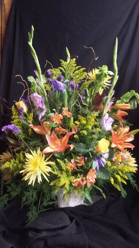 Bennett Bouquet, 5723 Three Notch Rd, Mobile, AL 36619, USA, 