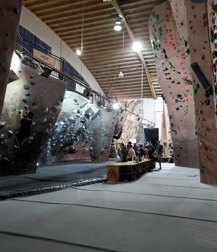 Gym «Hangar 18 Indoor Climbing Gym - Upland», reviews and photos, 256 E Stowell St, Upland, CA 91786, USA