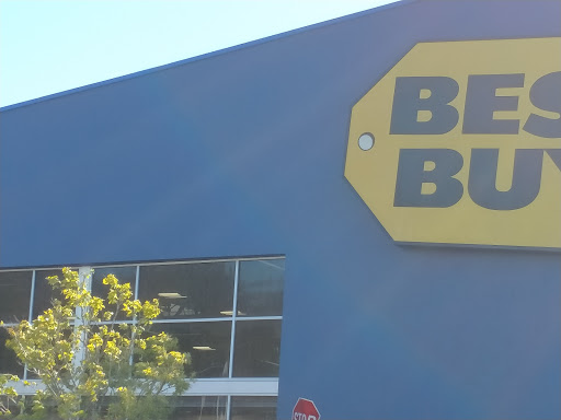 Electronics Store «Best Buy», reviews and photos, 3209 Vestal Pkwy E, Vestal, NY 13850, USA