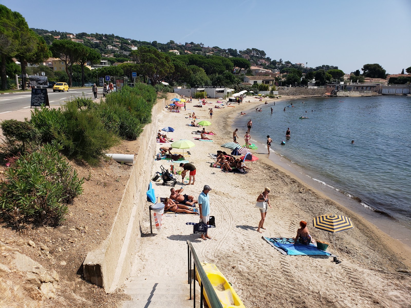 Foto von Peiras beach mit kleine bucht