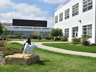 Lloyd Veterinary Medical Center