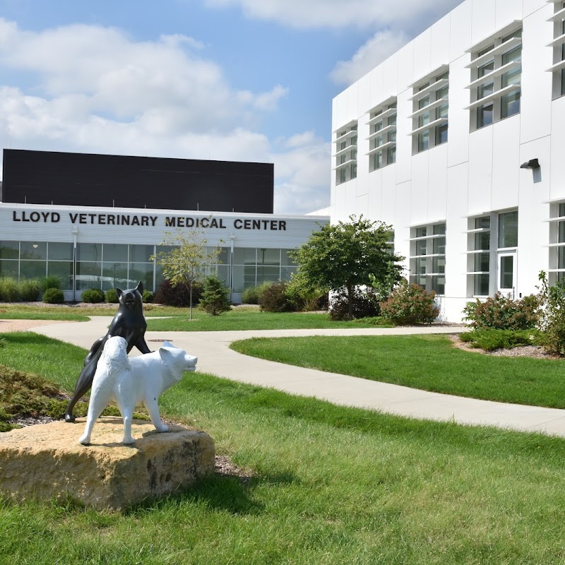 Lloyd Veterinary Medical Center