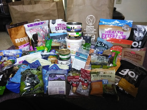 Pet Supply Store «Dog Daze Pet Shop», reviews and photos, 309 S Main St, North Syracuse, NY 13212, USA