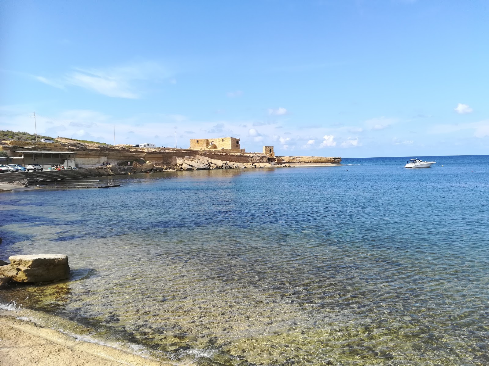 Qbajjar Bay Beach'in fotoğrafı çok temiz temizlik seviyesi ile