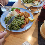 Photo n°2 de l'avis de Katrin.a fait le 03/08/2022 à 09:45 sur le  Uhldinger Fischtheke - Stefan und Heidi Knoblauch à Uhldingen-Mühlhofen