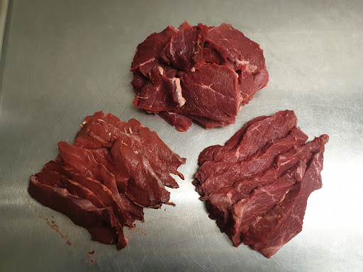 Tiefel Tiernahrung unter Trautskirchen, 