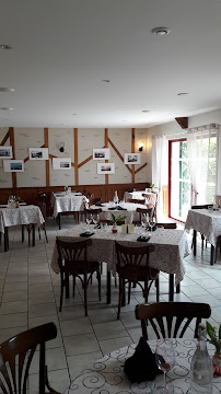 Atmosphère du Restaurant Au Bistrot d'Arian à Tour-en-Sologne - n°3