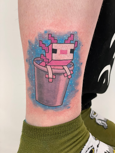 Explore bee tattoo ideas for women, creative tattoo ideas in Chattanooga, available at Empress Tattoo & Piercing