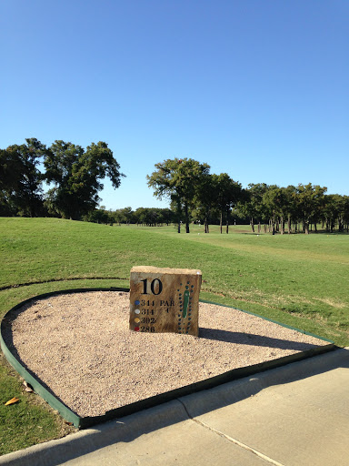 Golf Course «Luna Vista Golf Course», reviews and photos, 11223 Luna Rd, Dallas, TX 75229, USA