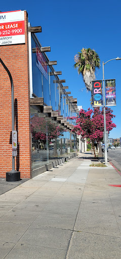 Furniture Store «ITALY 2000 - Modern Furniture Store Sherman Oaks», reviews and photos, 15436 Ventura Blvd, Sherman Oaks, CA 91403, USA