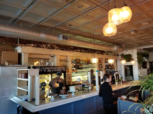 Dessert Restaurant «Shyndigz», reviews and photos, 1903 W Cary St, Richmond, VA 23220, USA