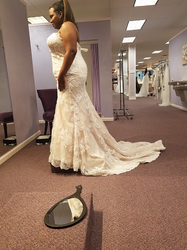 Bridal Shop «Lavender Bridal Salon», reviews and photos, 218 W 3rd St, Dover, OH 44622, USA