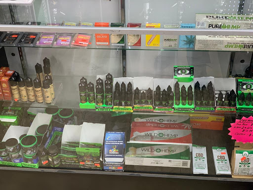 Tobacco Shop «Amsterdam Smoke Shop», reviews and photos, 510 W Court St, Seguin, TX 78155, USA