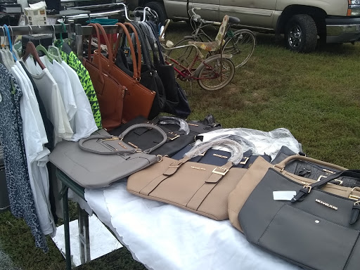 Flea Market «Seekonk Flea Market», reviews and photos, 1782 Fall River Ave, Seekonk, MA 02771, USA