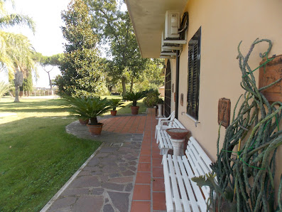 Hotel Villa dei Butteri Via Candigliano, 1, 04010 Aprilia LT, Italia