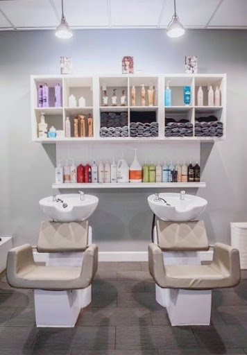 Beauty Salon «Valentino and Jet Hair Salon», reviews and photos, 822 10th Ave, New York, NY 10019, USA