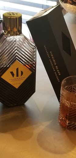 Liquor Store «Liquor Vault», reviews and photos, 29241 W 6 Mile Rd, Livonia, MI 48152, USA