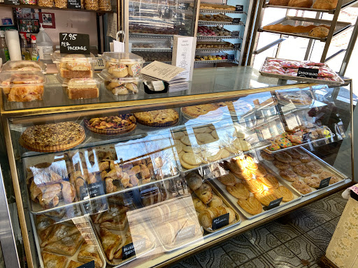 Bakery «Antoines Pastry Shop», reviews and photos, 317 Watertown St, Newton, MA 02458, USA