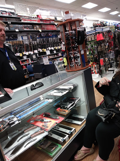 Sporting Goods Store «Big 5 Sporting Goods - Hayward», reviews and photos, 22400 Foothill Blvd, Hayward, CA 94541, USA