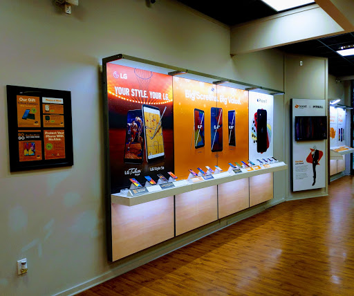 Cell Phone Store «Boost Mobile Cellutions- Heath», reviews and photos, 771 S 30th St #337, Heath, OH 43056, USA