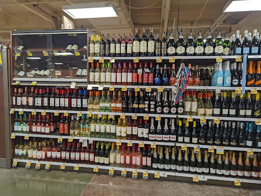 Grocery Store «Fred Meyer», reviews and photos, 14700 SE McLoughlin Blvd, Milwaukie, OR 97267, USA