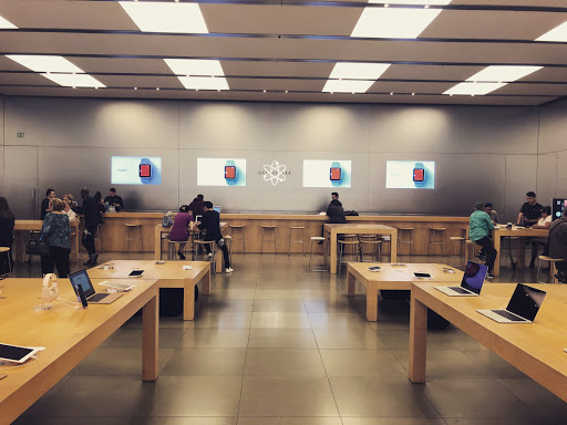 Computer Store «Apple Los Cerritos», reviews and photos, 242 Los Cerritos Center, Cerritos, CA 90703, USA