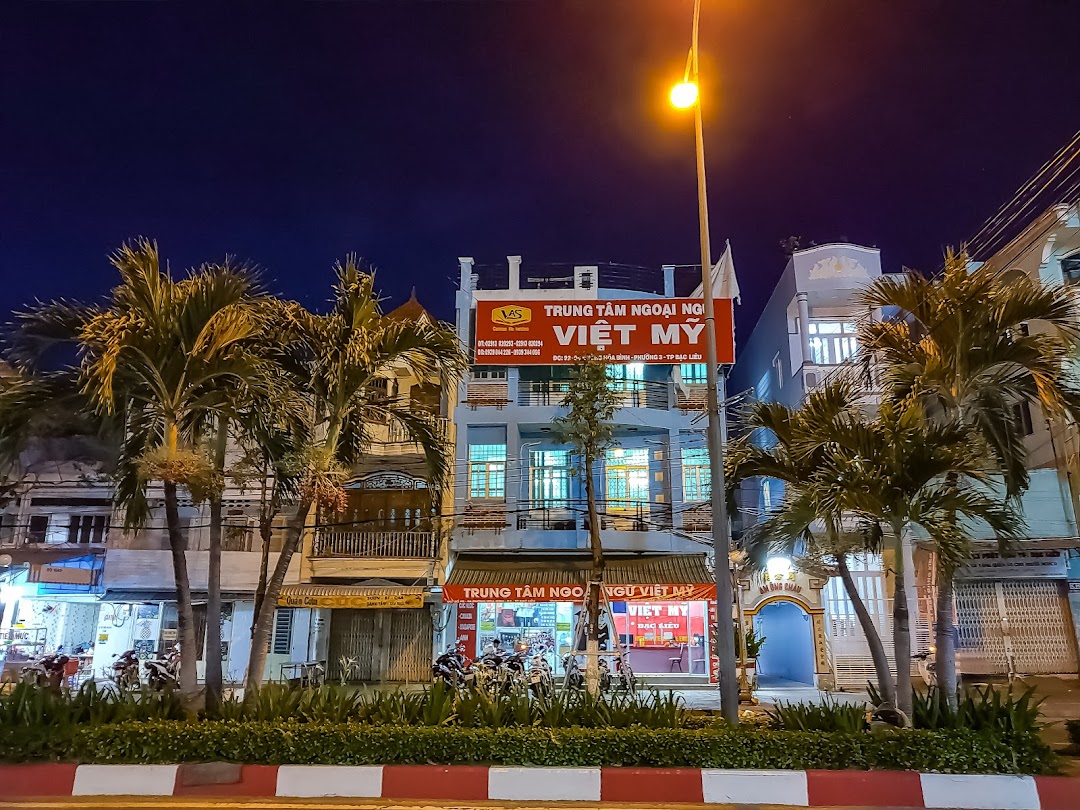 Trung tâm Ngoại ngữ Việt Mỹ Bạc Liêu