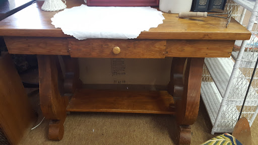 Thrift Store «Re-Use Thrift & Consignment», reviews and photos, 5047 Forest Hill Ave, Richmond, VA 23225, USA