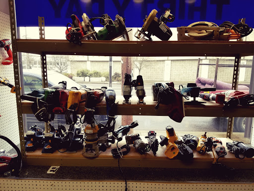 Pawn Shop «Silver Lining Jewelry & Loan», reviews and photos, 2122 NE Sandy Blvd, Portland, OR 97232, USA