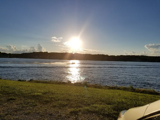 Tourist Attraction «Apple Valley Lake», reviews and photos, Apple Valley Dr, Howard, OH 43028, USA