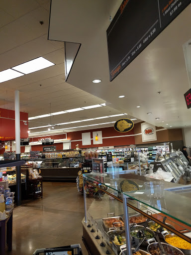 Grocery Store «Ralphs Fresh Fare», reviews and photos, 2675 Foothill Blvd, La Crescenta, CA 91214, USA
