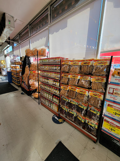 Supermarket «Food Fair La Gran Marqueta», reviews and photos, 946 Market St, Paterson, NJ 07513, USA
