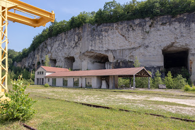 Carrieres d'Euville : Atelier de taille à Euville