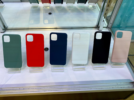 Cell Phone Store «iPhone Repair Miami Beach», reviews and photos, 1348 Washington Ave, Miami Beach, FL 33139, USA