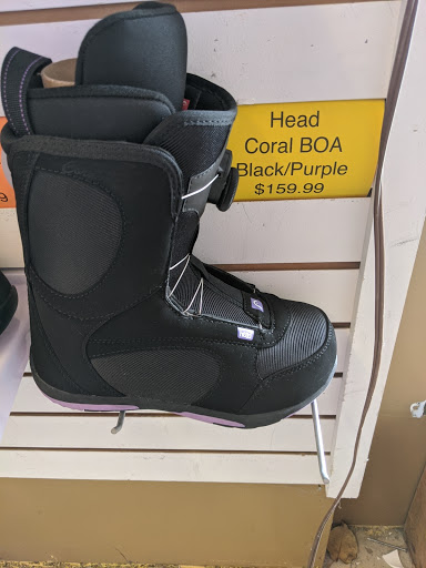 Sporting Goods Store «Play It Again Sports- Chesterfield, MI», reviews and photos, 50607 Gratiot Ave, Chesterfield, MI 48051, USA