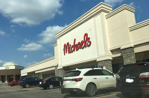 Michaels, 2100 Snelling Ave, Roseville, MN 55113, USA, 