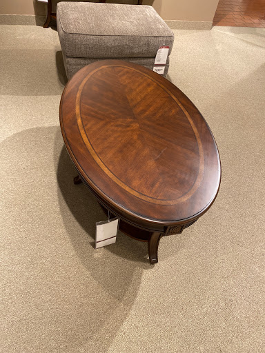 Furniture Store «Gardiner Wolf Furniture», reviews and photos, 8038 Ritchie Hwy, Pasadena, MD 21122, USA