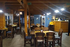 Rybaczówka Restauracja Noclegi image