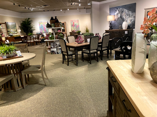 Furniture Store «Havertys Furniture», reviews and photos, 1906 W Brandon Blvd, Brandon, FL 33511, USA