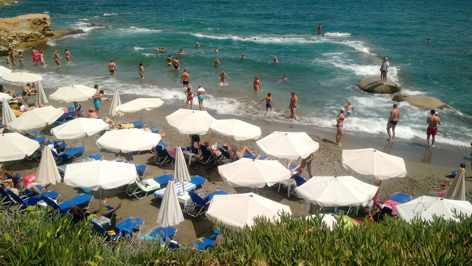 Fotografija Hersonissos beach III z turkizna čista voda površino