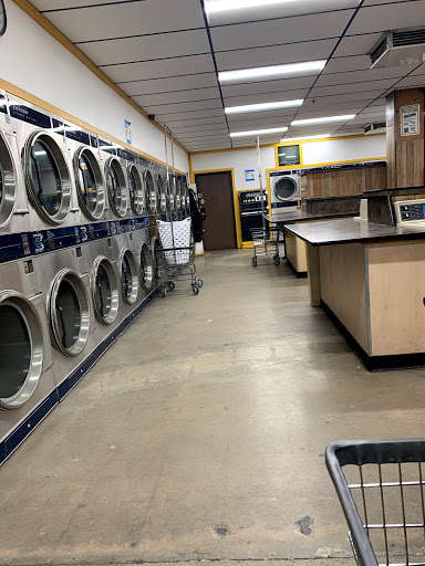 Laundromat «Pine Plaza Laundry», reviews and photos, 16312 Arrow Blvd, Fontana, CA 92335, USA