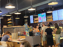 Atmosphère du Restaurant servant le petit-déjeuner Starbucks à Nice - n°2