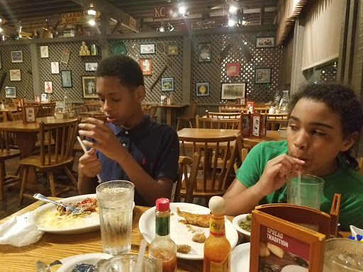 American Restaurant «Cracker Barrel Old Country Store», reviews and photos, 1824 W Lucas St, Florence, SC 29501, USA